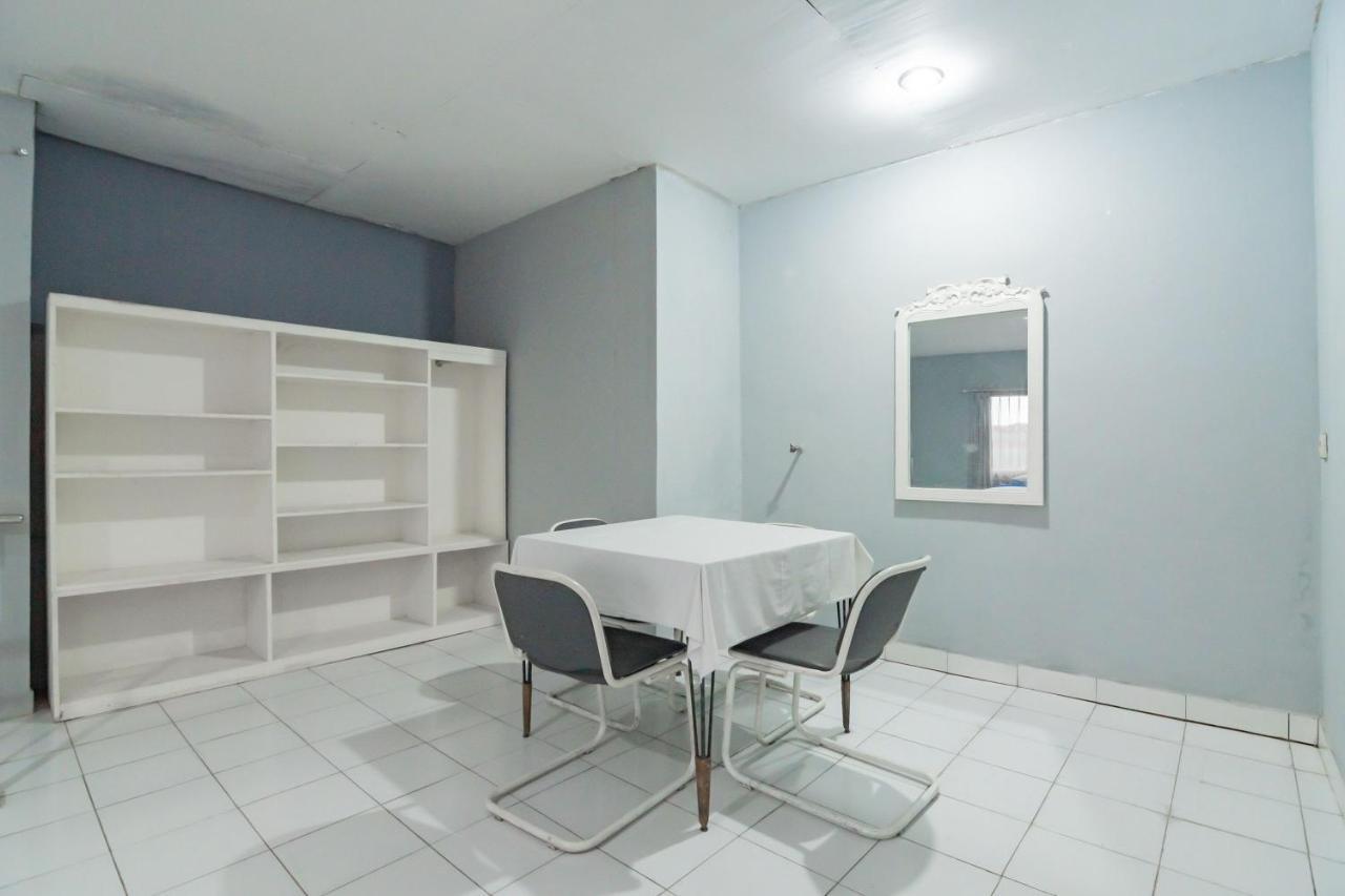 Hotel Reddoorz At Jalan Raya Lembang Padasul Esterno foto