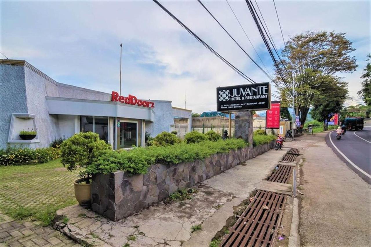Hotel Reddoorz At Jalan Raya Lembang Padasul Esterno foto